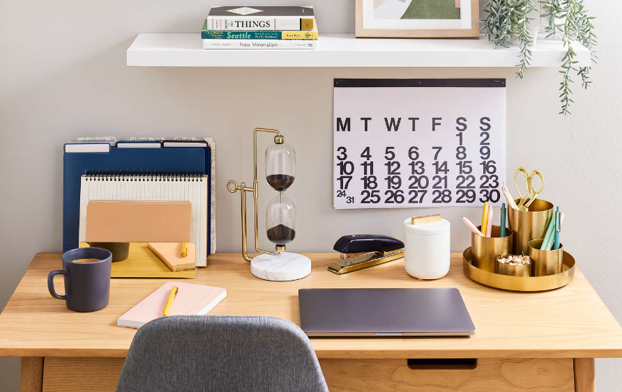 10 ideas for decorating the work area at home 2